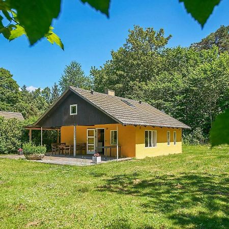 6 Person Holiday Home In AÅkirkeby Exterior foto