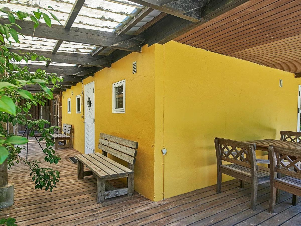 6 Person Holiday Home In AÅkirkeby Zimmer foto